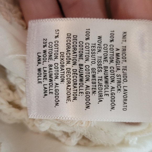 Knitted and knotted crochet embroidered cardigan ⁶³ - Picture 8 of 10